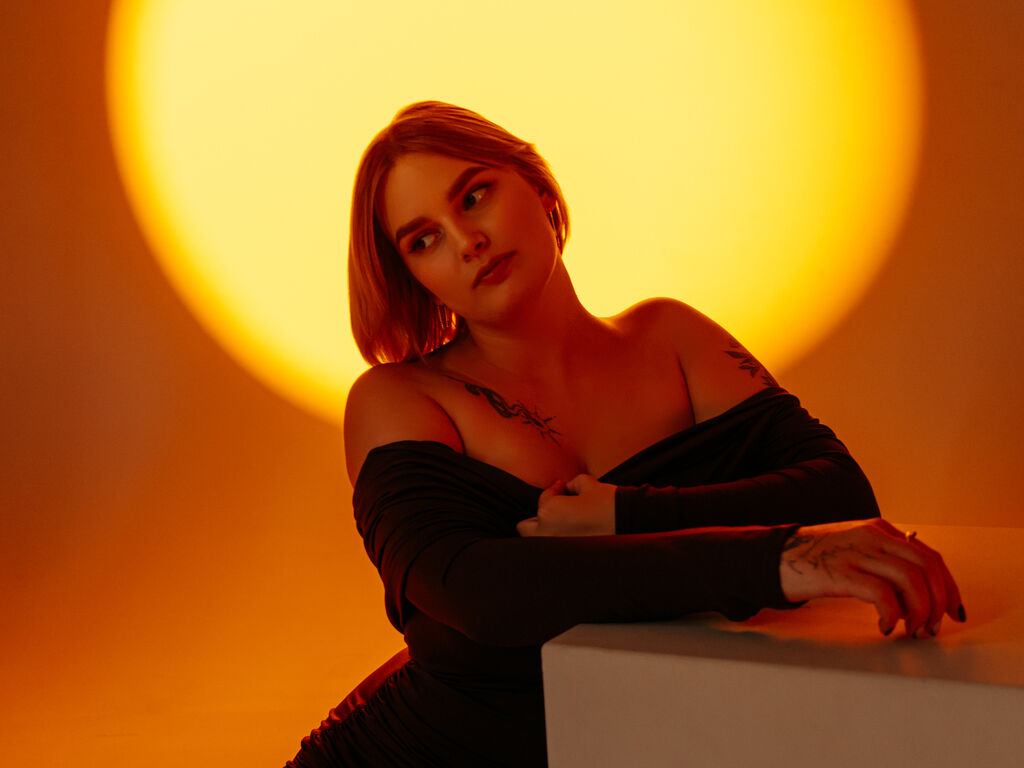 KarenMorales's live cam