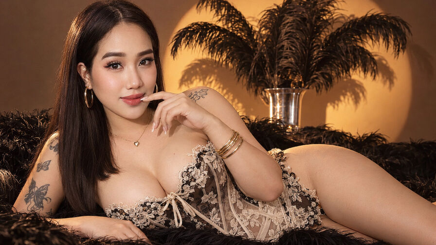 Sexy Live Sex Chat with YazmineFox