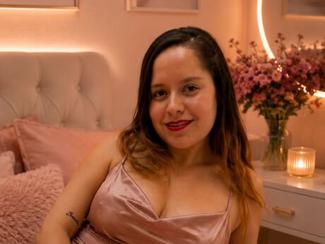 Chat with OliviaLauret