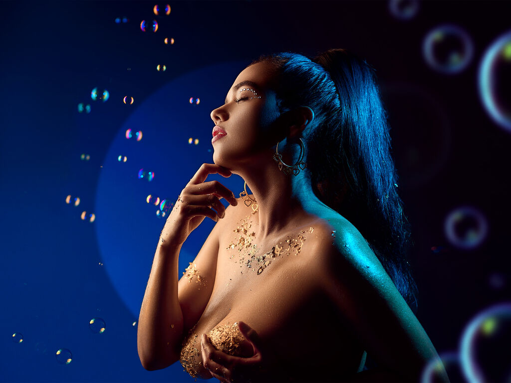 Discover MeganAdhams from LiveJasmin