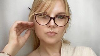 Kostenlos Nackt LinaTyche