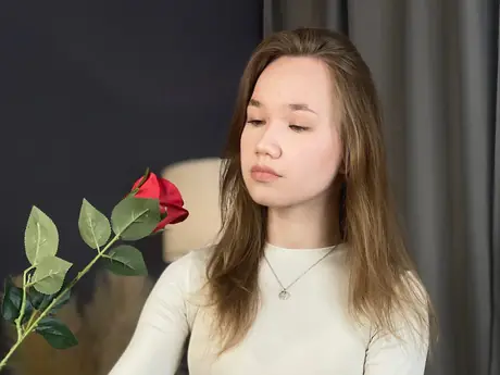 Chat with PortiaHartnell