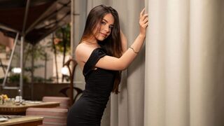 MiaDeliz Hottest Webcams